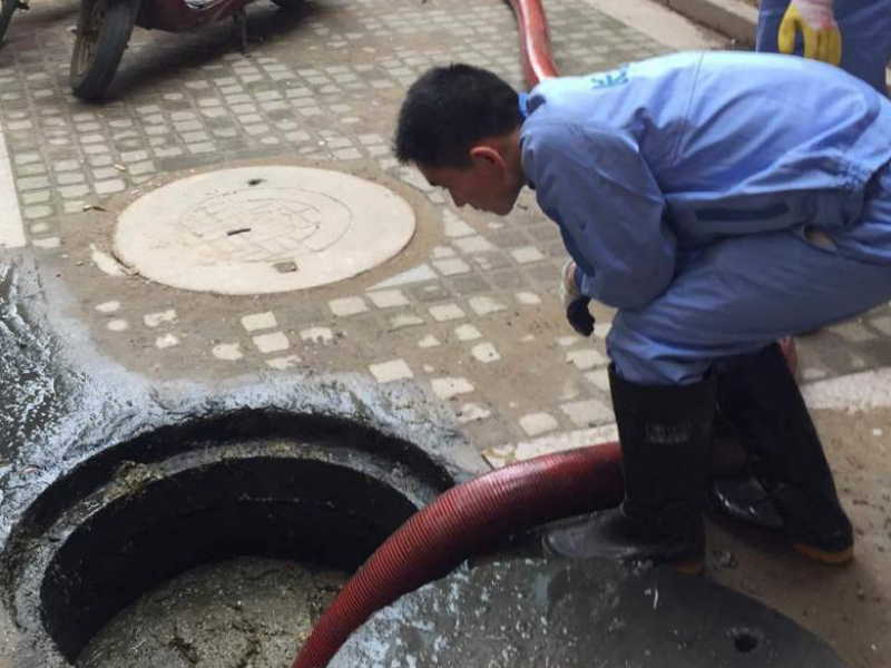 大兴区海子角隔油池清理，清掏污水池，疏通下水道