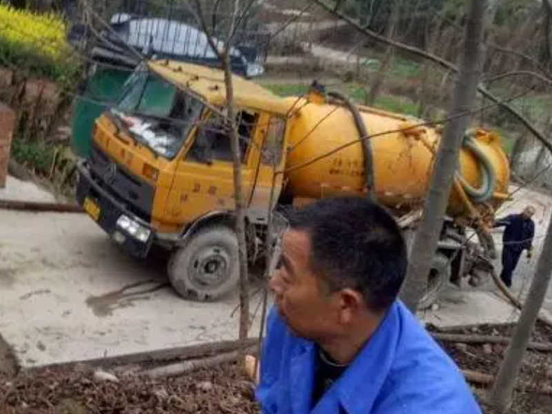 大兴专业抽粪清理隔油池高压清洗管道